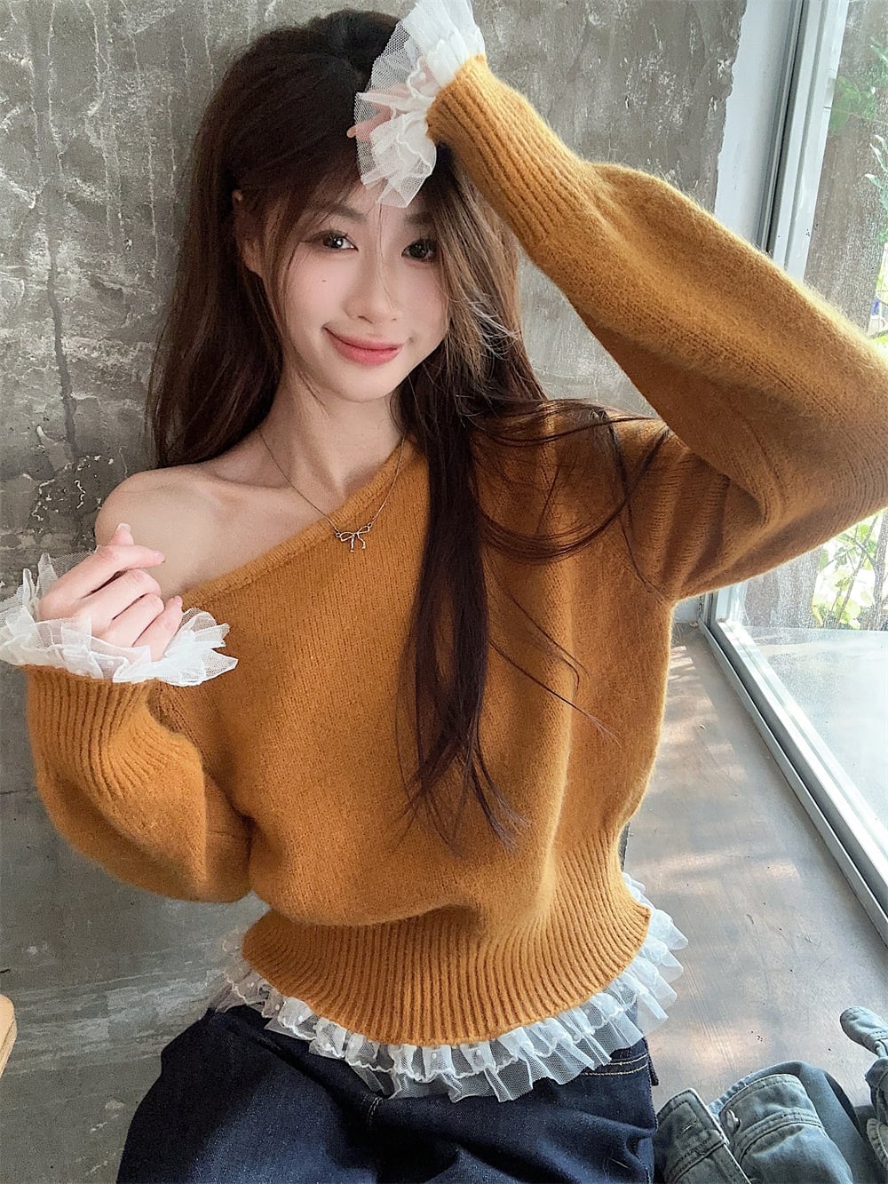 【tops】オフショルダーレース切り替えニットセーター　M28799