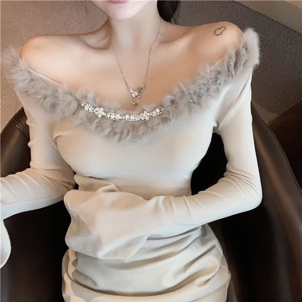 【tops】ファー付きオフショルダートップス　M28900
