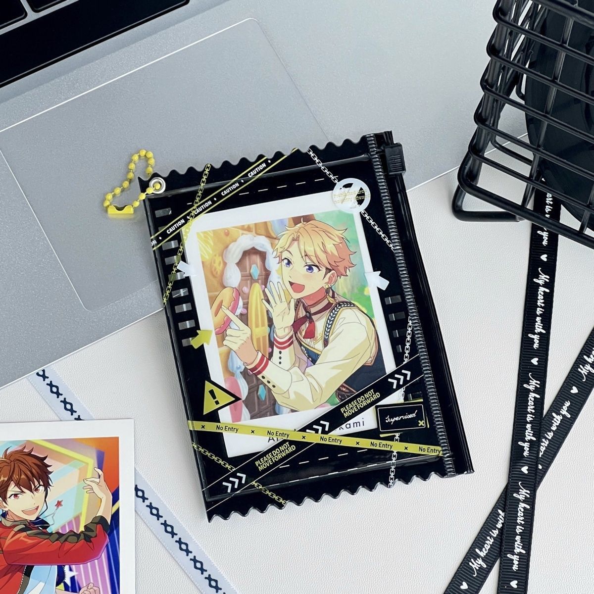 【GOODS】警戒線 PVC 3寸 カードホルダー Q2221