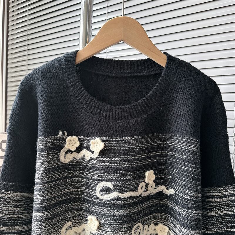 【tops】ボーダー柄ニットセーター　M18678