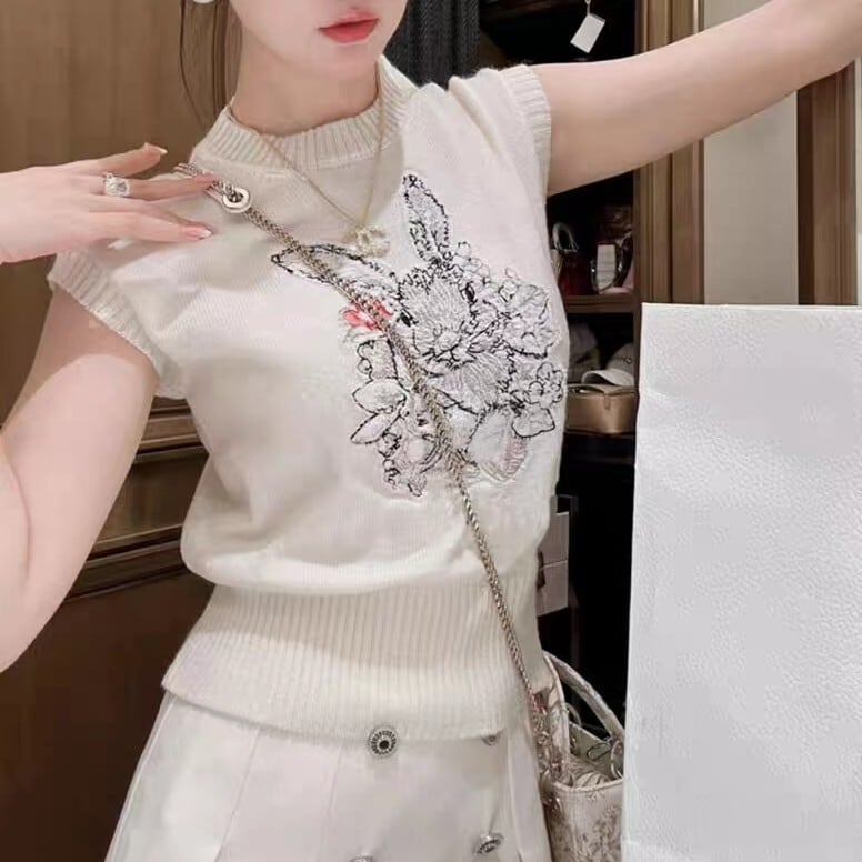 【tops】ラウンドネックタンクトップF7349