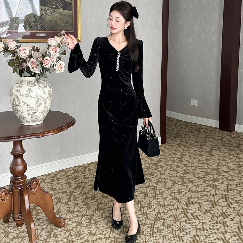 【dress】Vネックベルベットロングワンピース Q7502