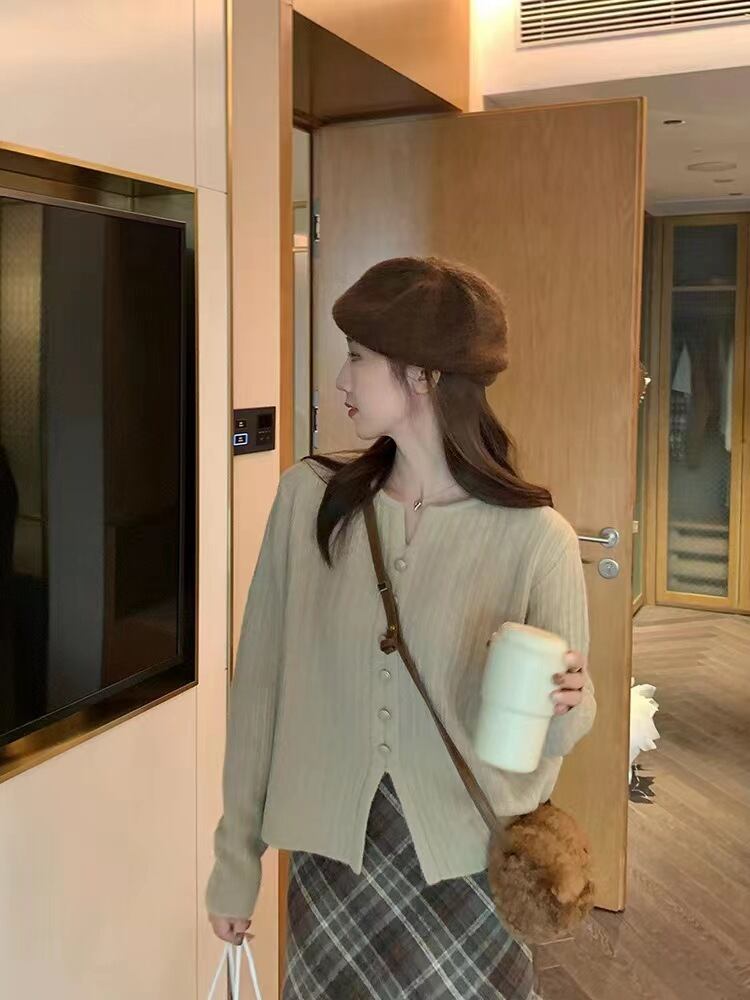 【tops】ボタンデザインニットトップス　M27150