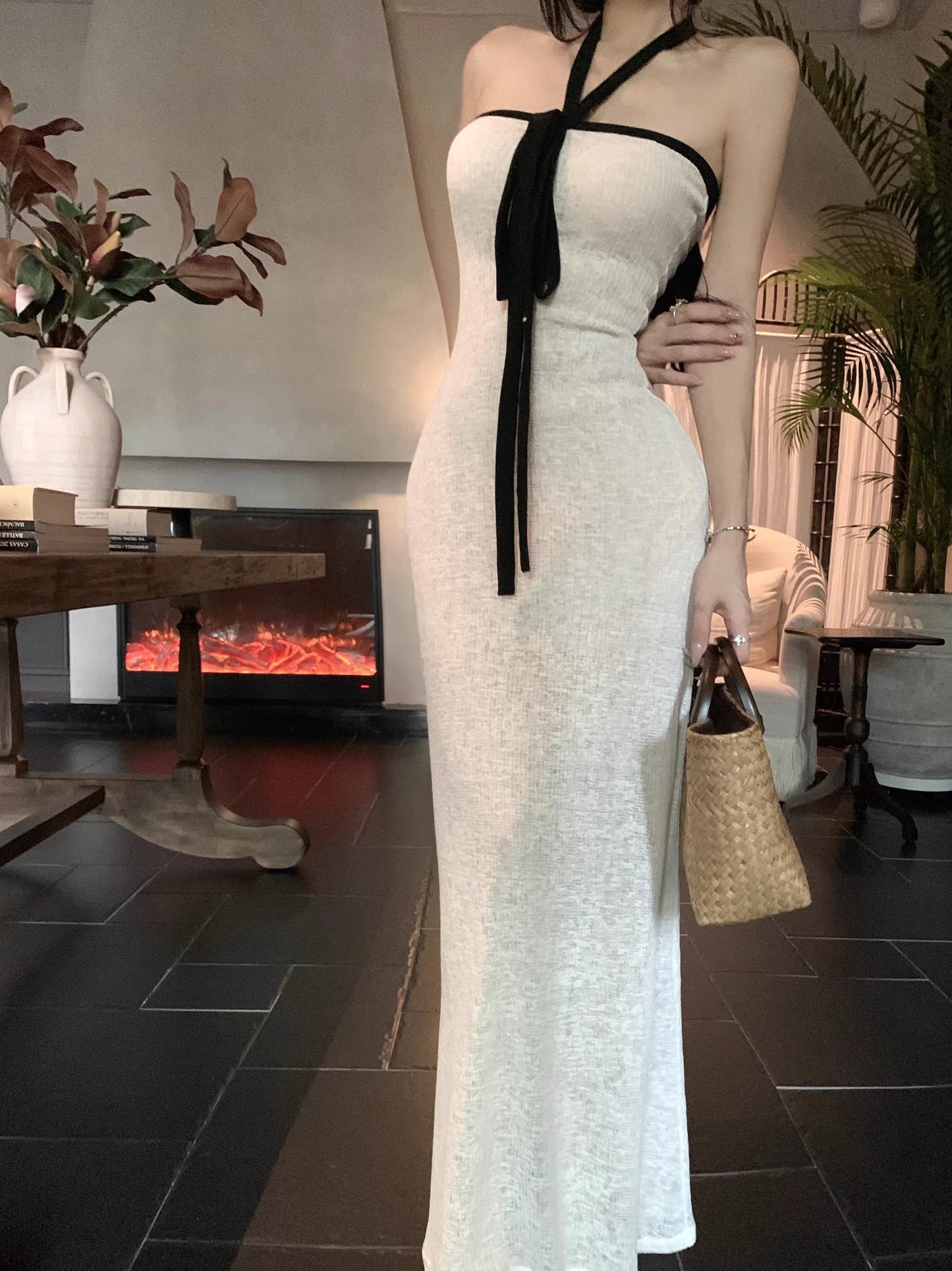【dress】ホルターネックロングワンピース Q8392