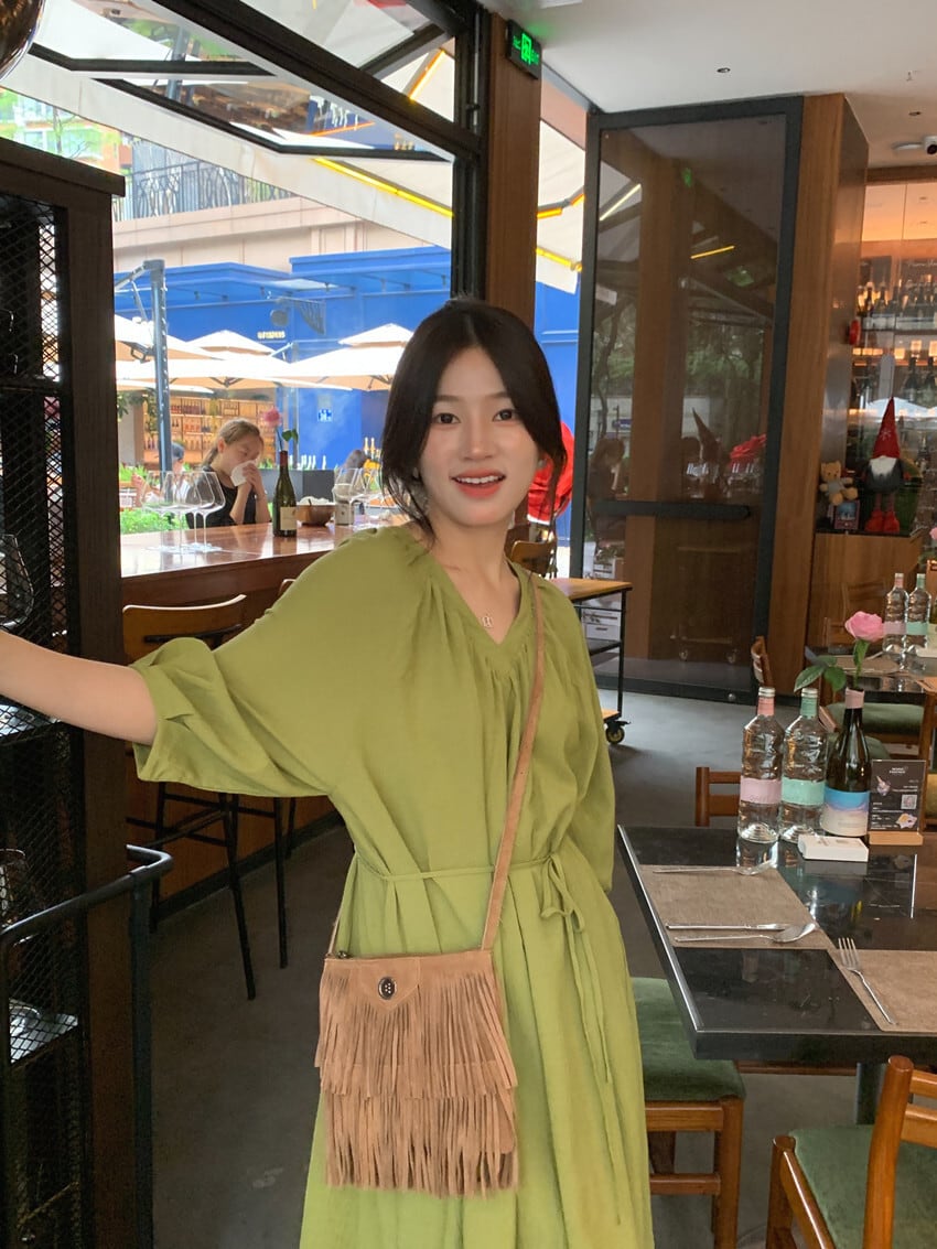 【dress】Vネックワンピース　M25140