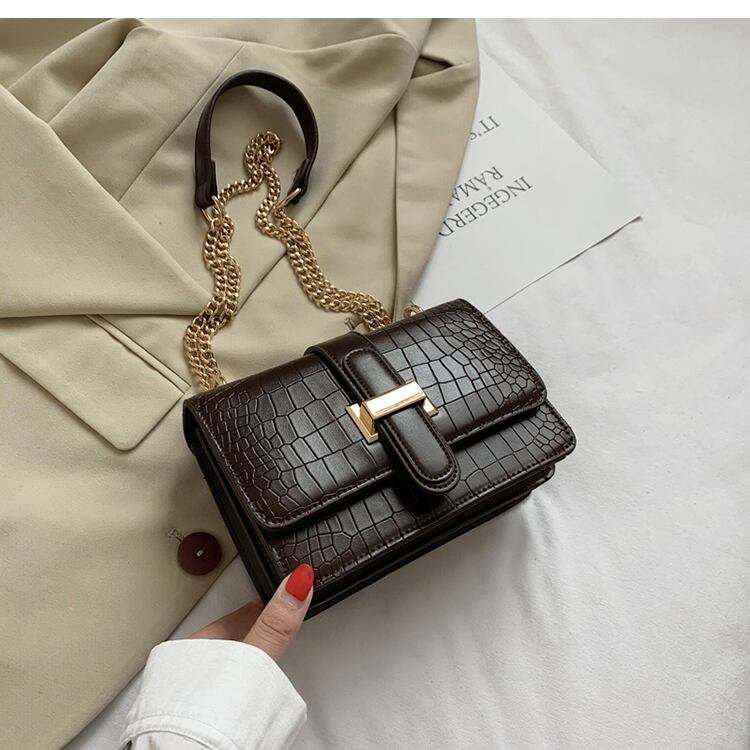 【小物】 高級感 レトロ展開定番無地斜め掛けチェーンバッグ 清新人気デザイン