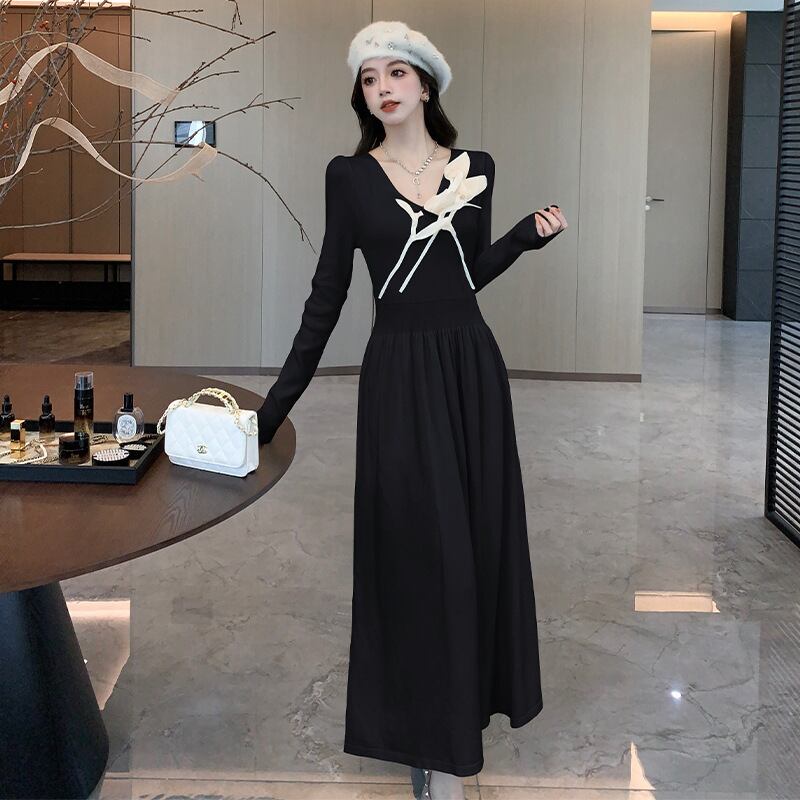 【dress】立体フラワーニットワンピース　M27827