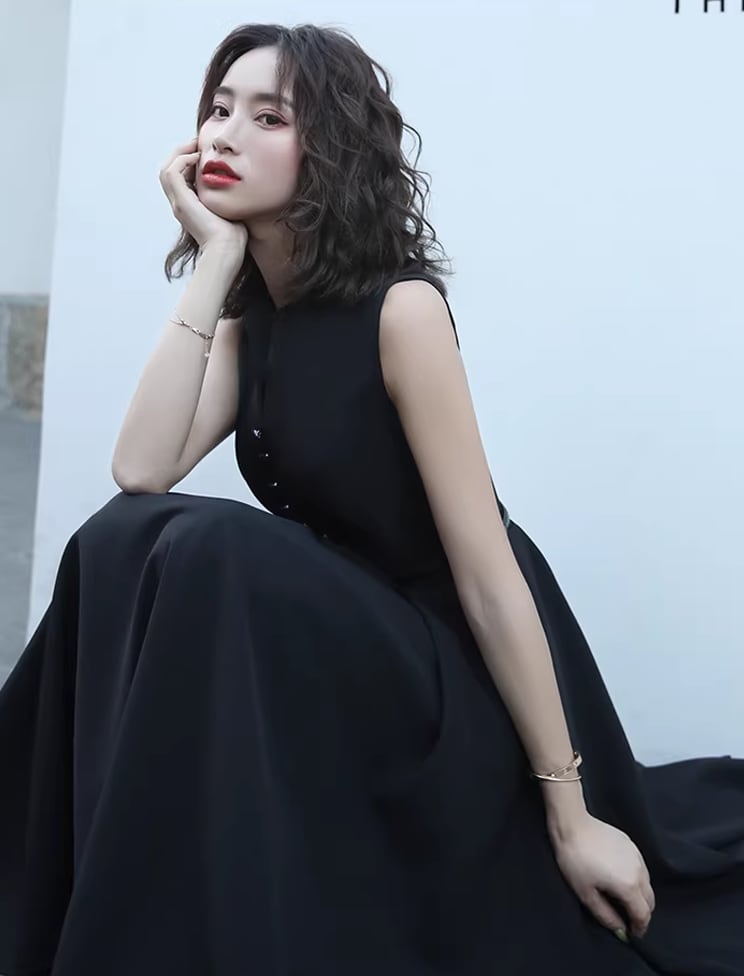 【dress】ノースリーブAラインフレアワンピース Q8438