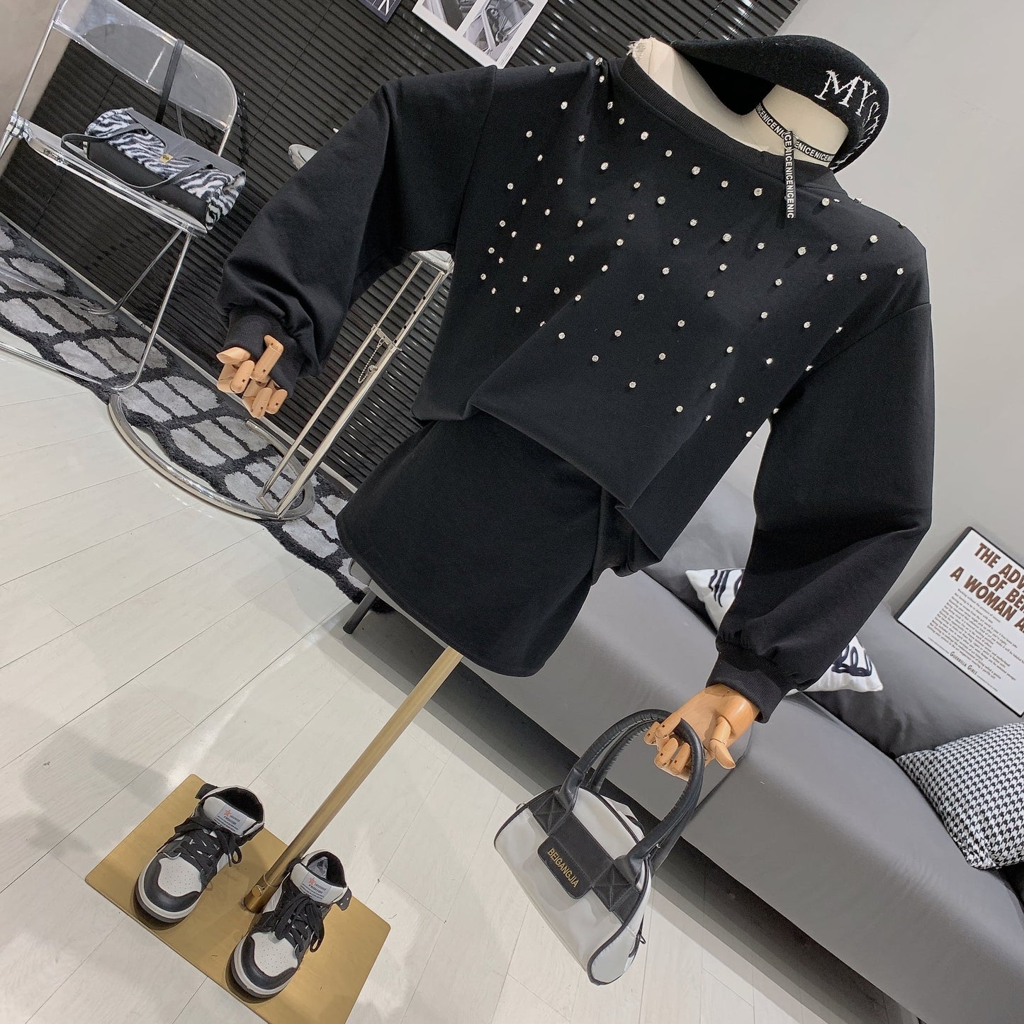 【set】ビジューオフショルダープルオーバー×スカートセット　M29714
