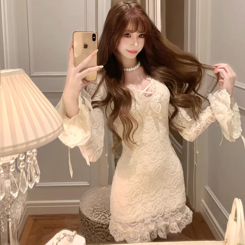 【dress】Vネックレースワンピース Q7734