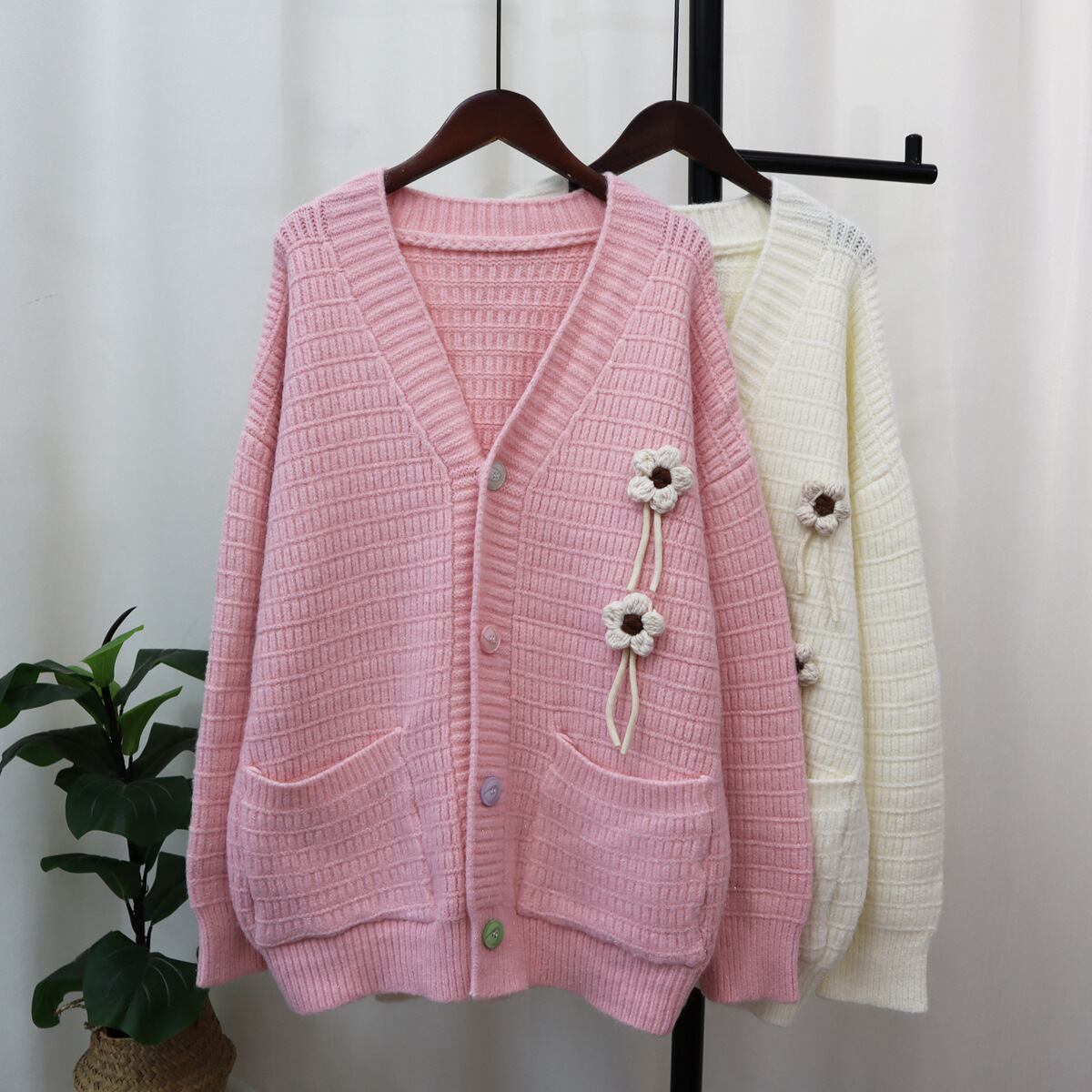 【outer】Vネックニットカーデ　M18707