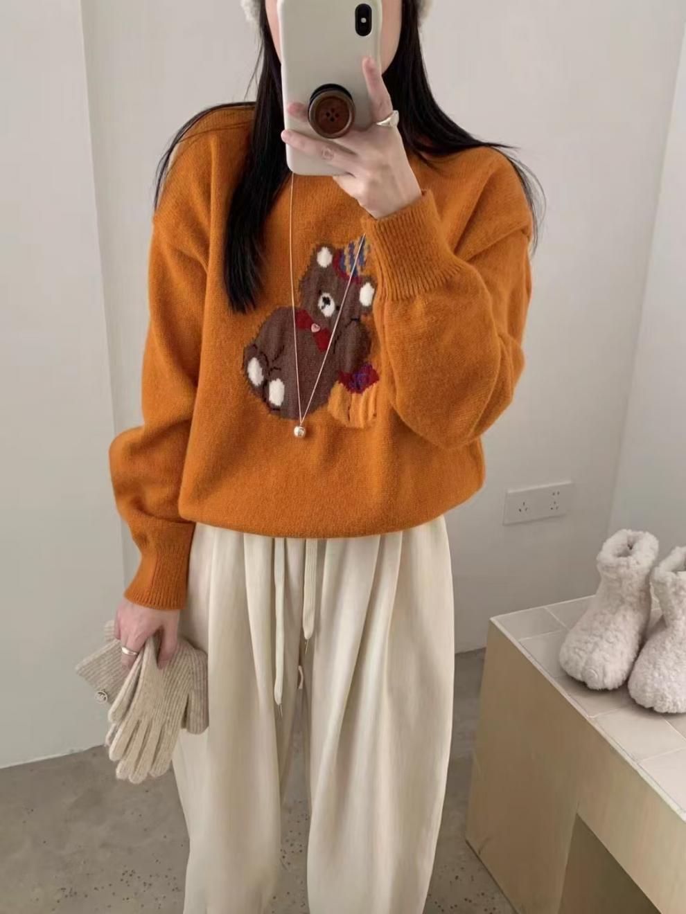 【tops】クルーネックニットセーター　M28755
