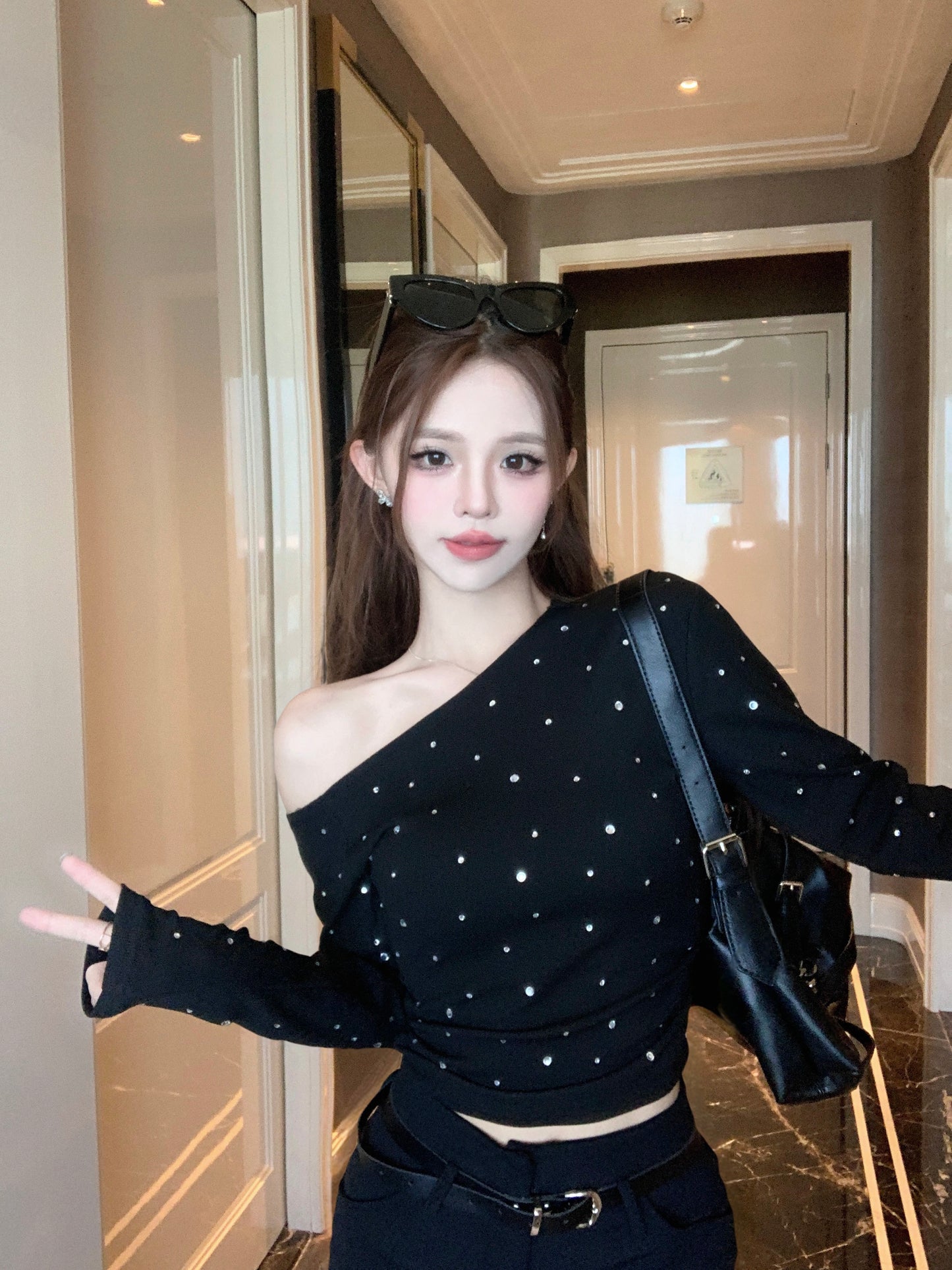 【tops】キラキラ長袖TシャツF8305