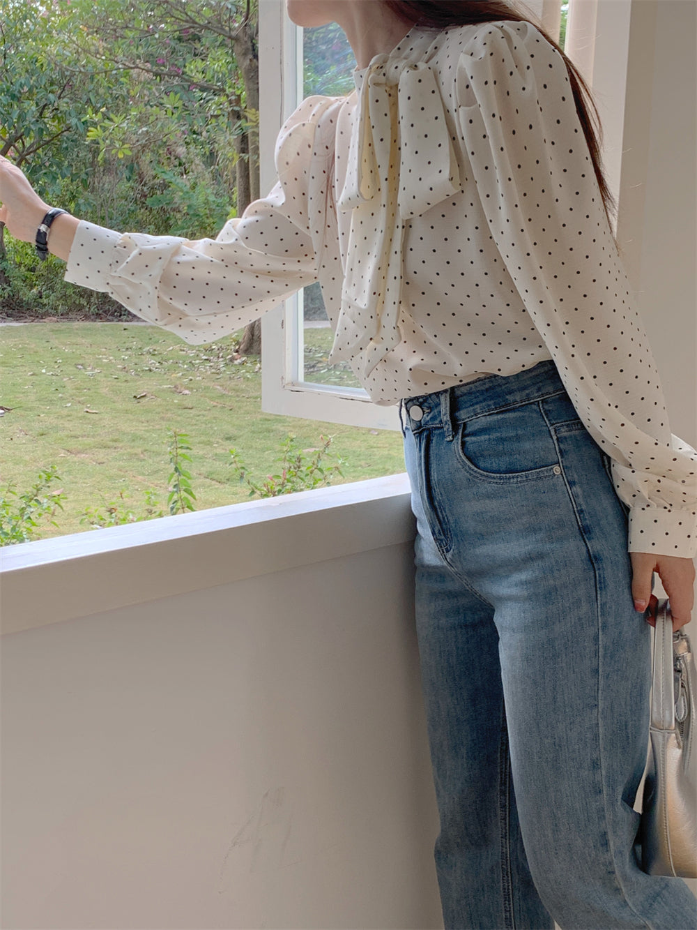 【tops】リボン付きドット柄ブラウスF8307