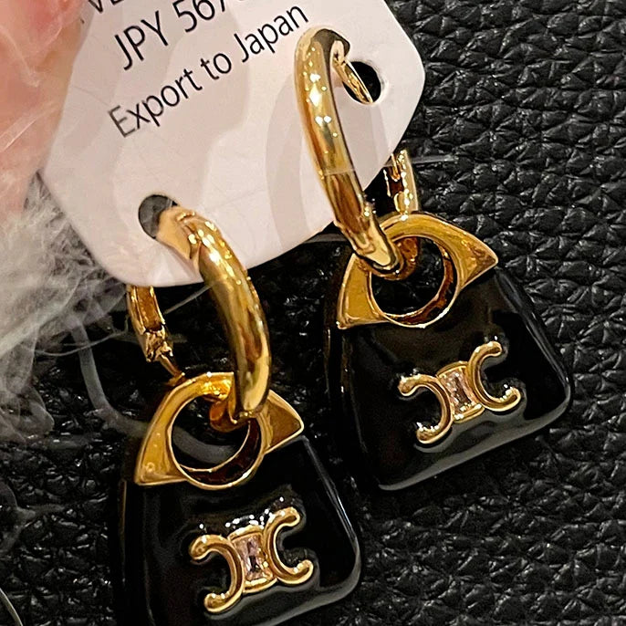 【小物】新入荷～英字柄配色ピアスアクセサリーG21598