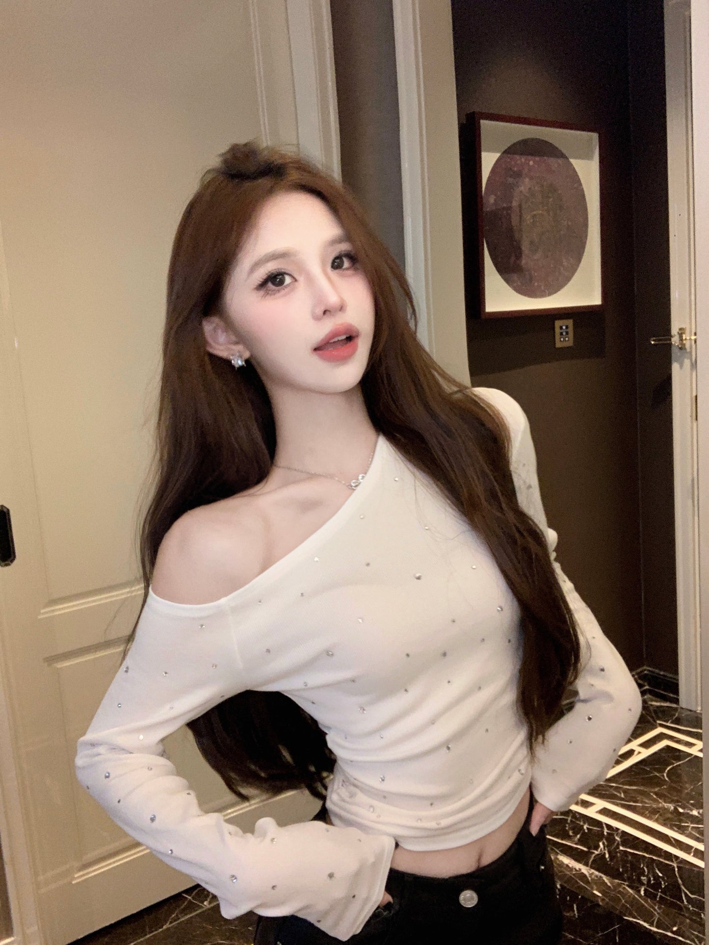 【tops】キラキラ長袖TシャツF8305