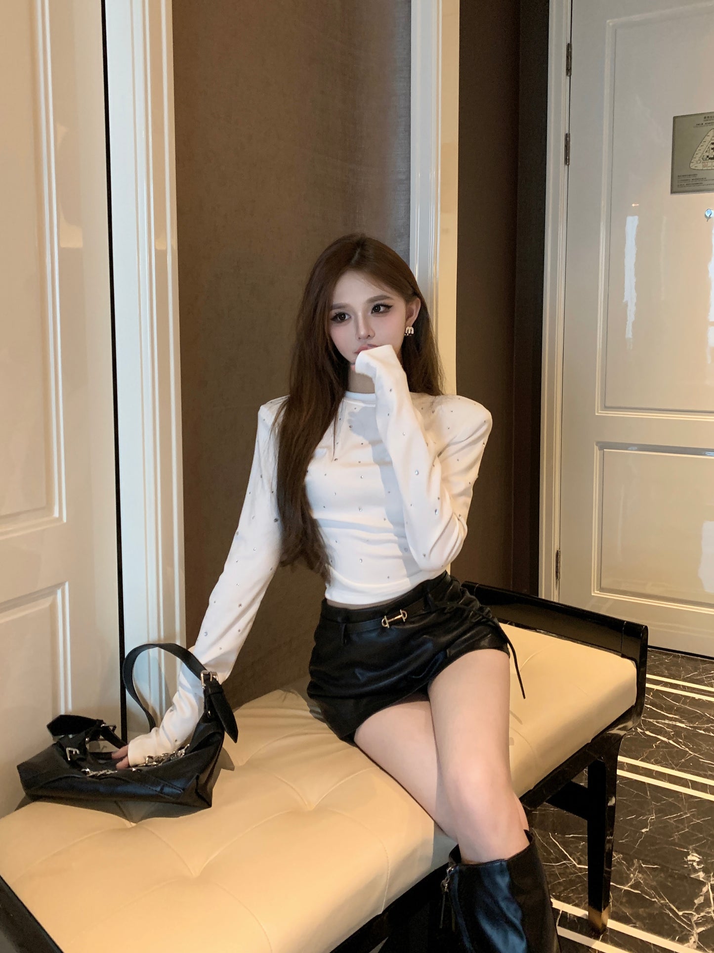 【tops】2色キラキラ長袖TシャツF8306