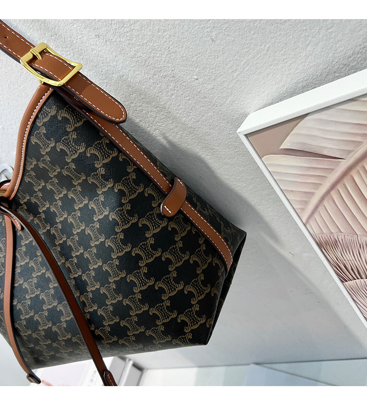 【小物】2色メッセンジャーバッグF8179