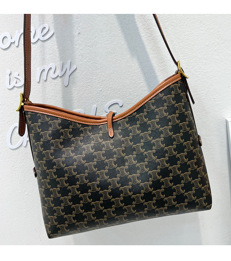 【小物】2色メッセンジャーバッグF8179