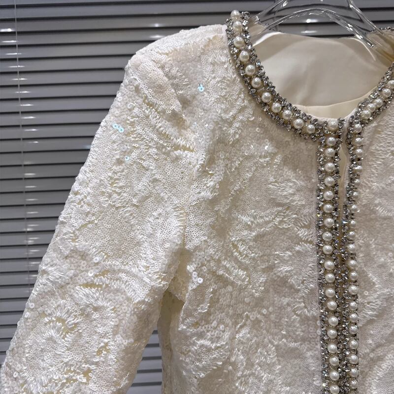 【outer】スパンコール付きコート Q8099