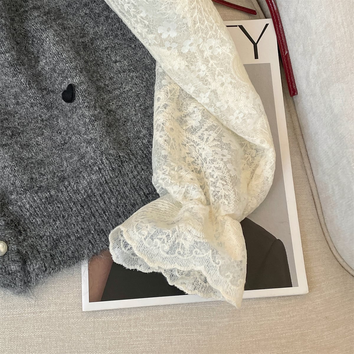 【outer】レース切り替えニットセーター　M29193