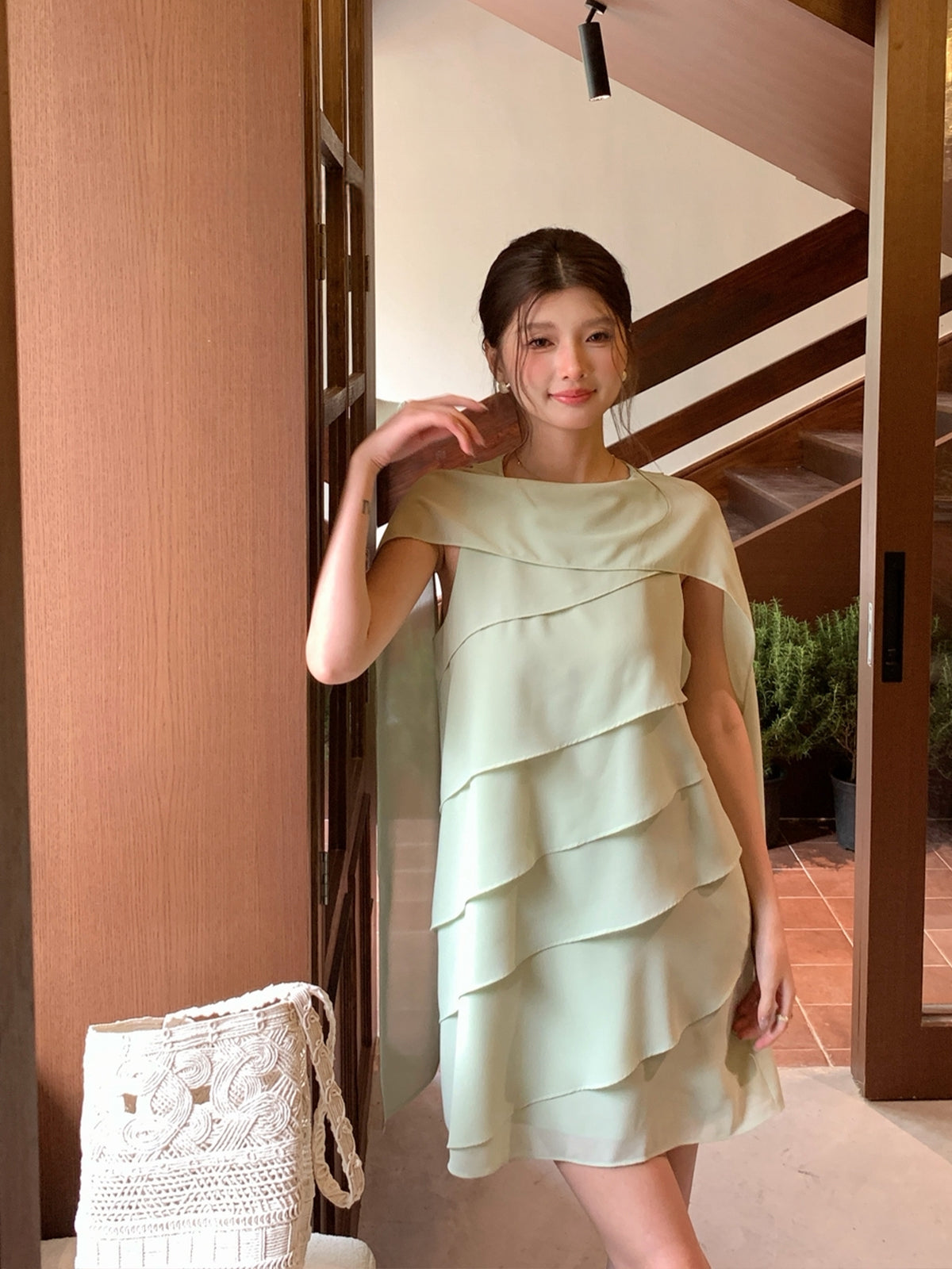 【dress】 スカーフネックシフォンティアードワンピース Q8882