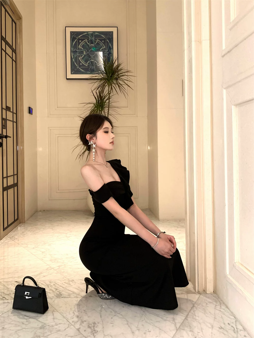 【dress】ワンショルダーフリルマーメイドワンピース　M31571