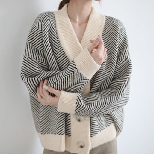 【outer】Vネックニットカーデ　M27225