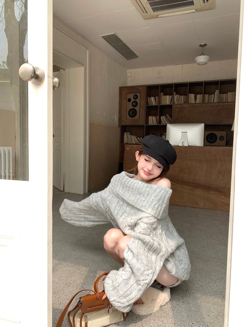 【tops】オフショルダーラップニットセーター　M27604