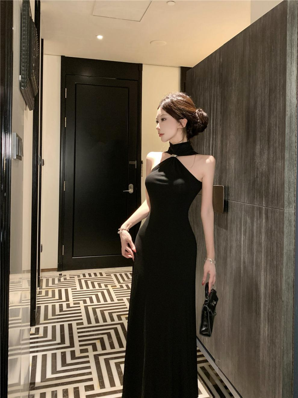 【dress】ホルターネックタイトロングワンピース Q8186