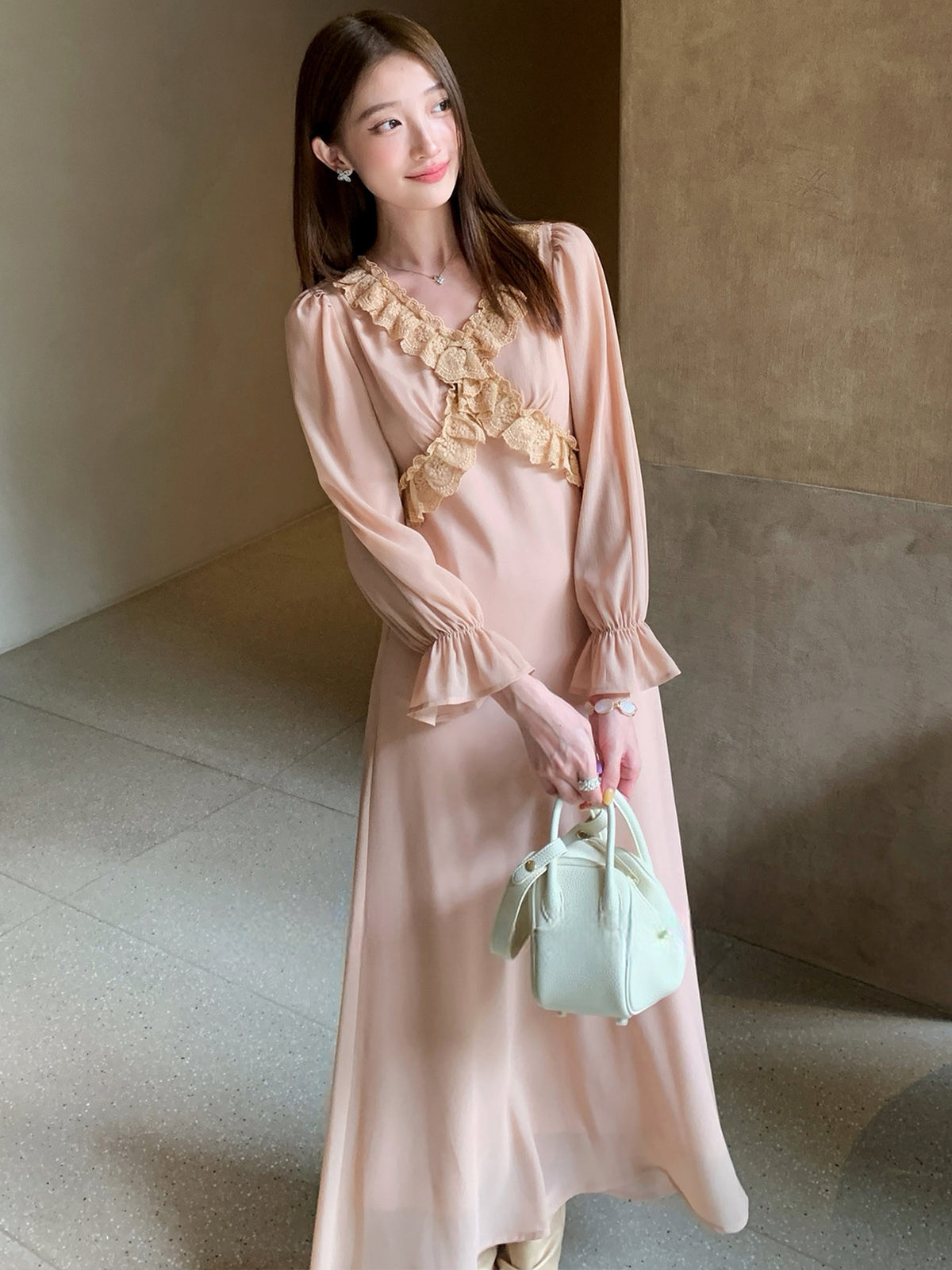 【dress】ギャザーフリルロングワンピース Q8933