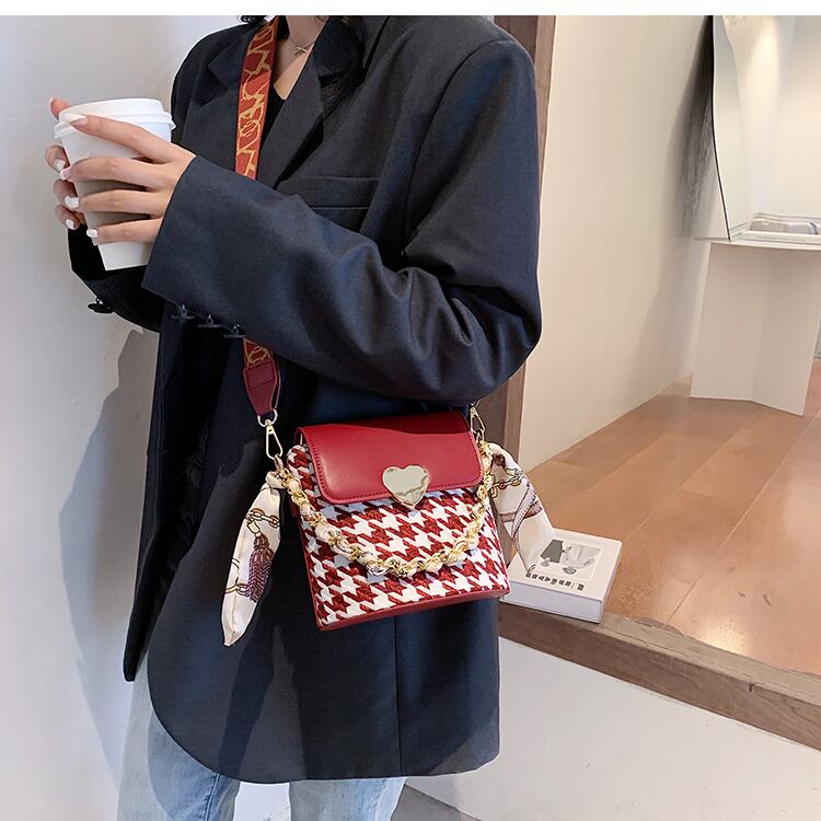 【小物】金属飾り肩掛けハンドバッグ切り替えエレガントチェーンバッグ