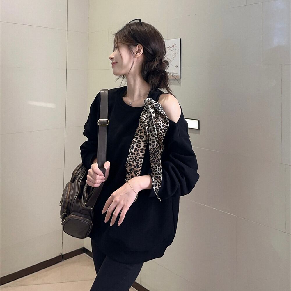 【tops】オフショルダープルオーバー　M27629