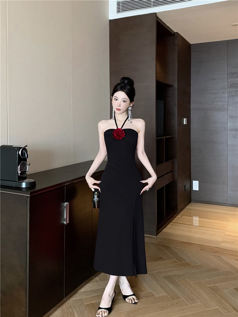 【dress】フラワー付きホルターネックワンピース Q8086
