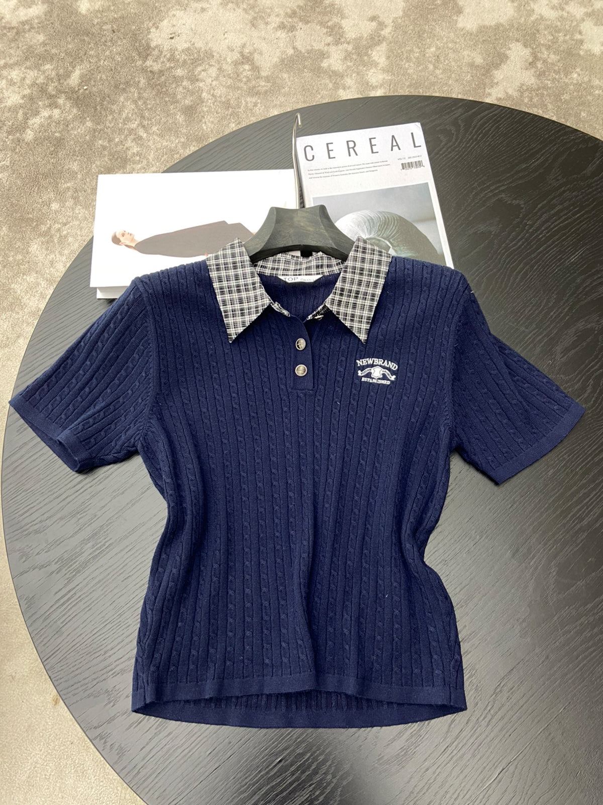 【tops】チェック柄ネックニットポロシャツ Q8947