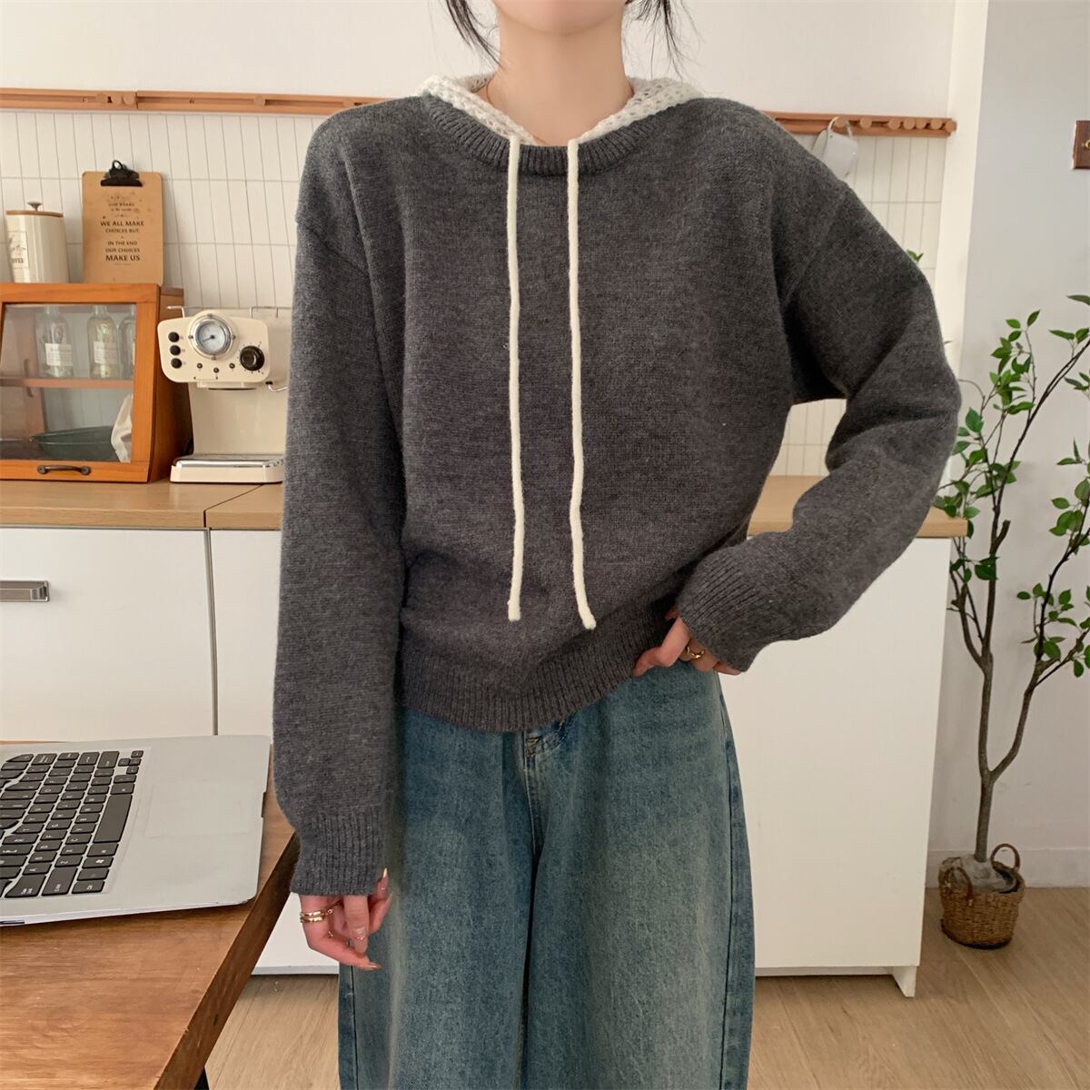【tops】フード付きニットセーター　M28642