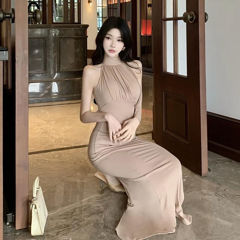 【dress】ノースリーブホルターネックロングワンピース Q7995