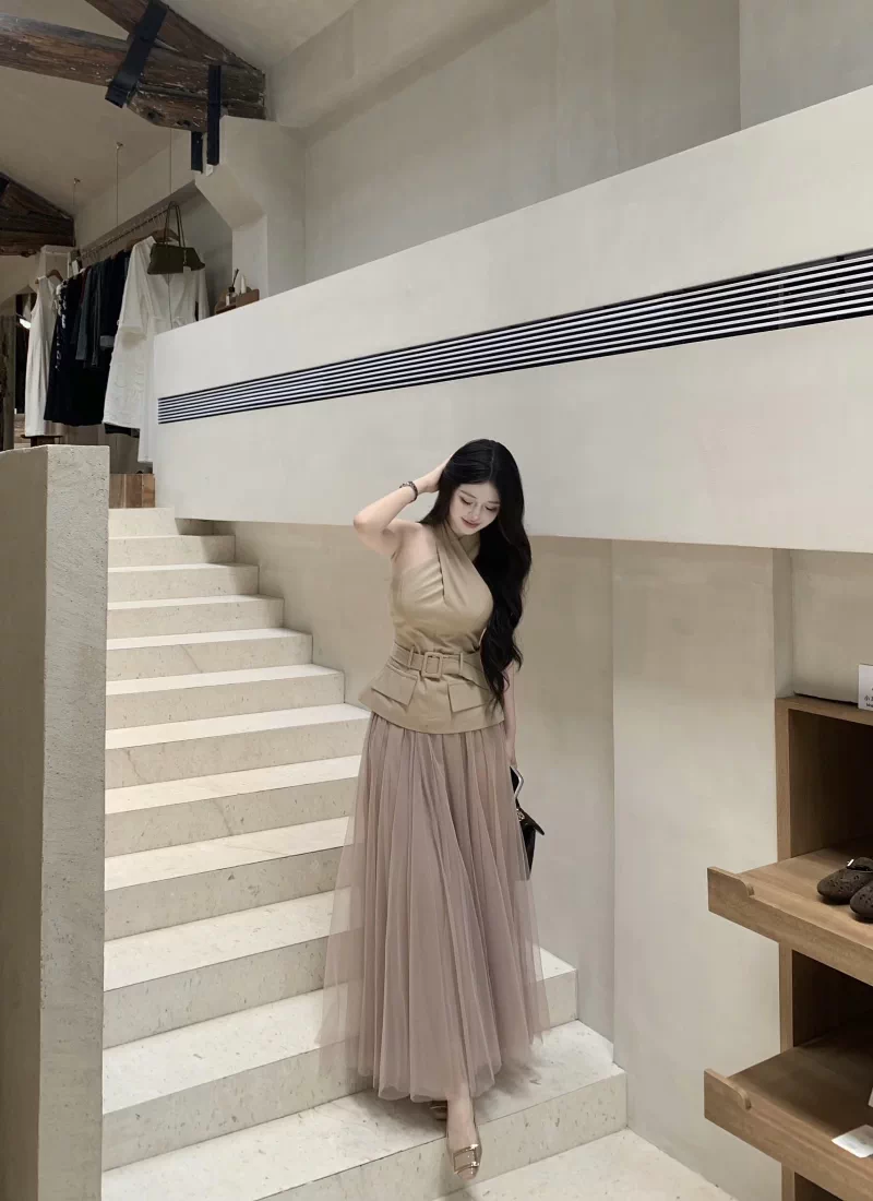【set】クロスネックトップス×チュールスカートセット Q8456