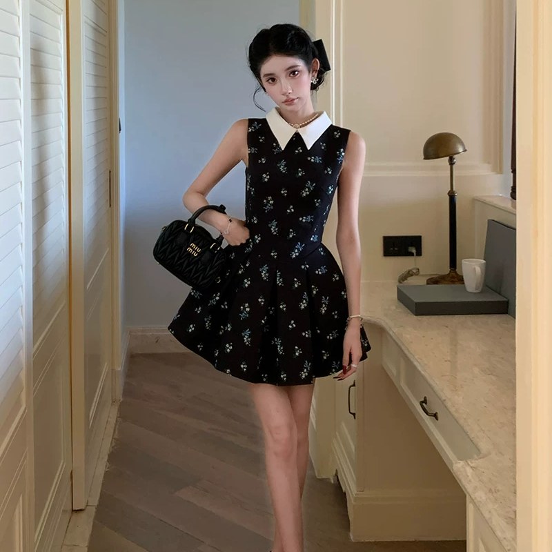 【dress】ノースリーブ花柄フレアミニワンピース Q8413