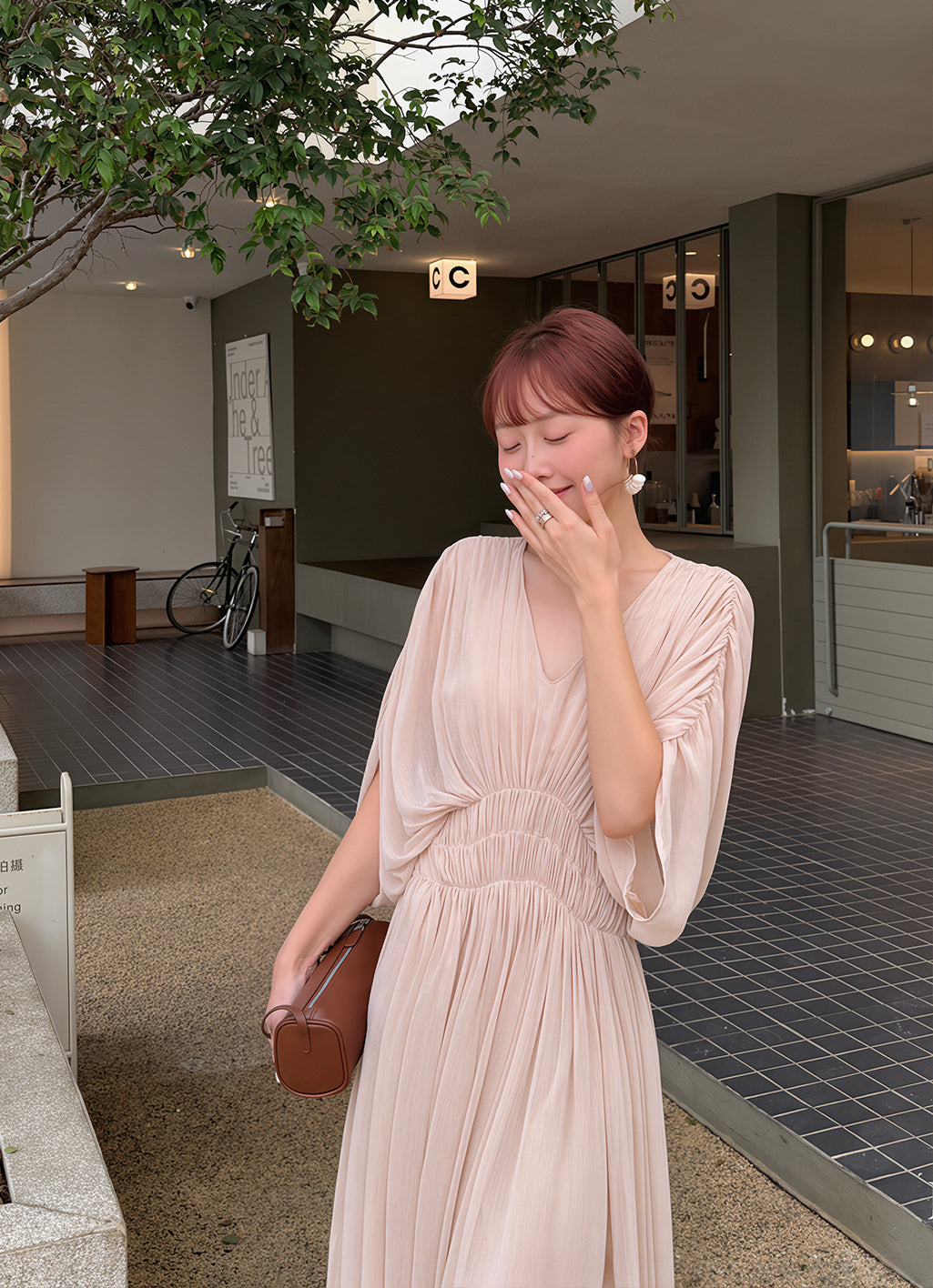 【dress】Vネックロングワンピース Q8756