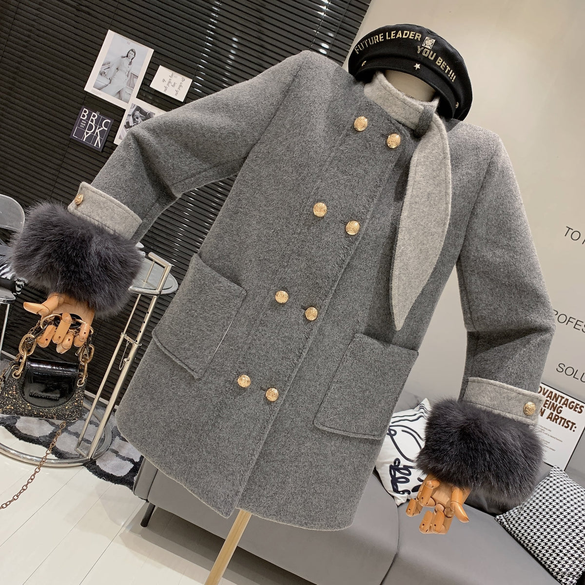 【outer】ファーダブルボタンコート　M27635