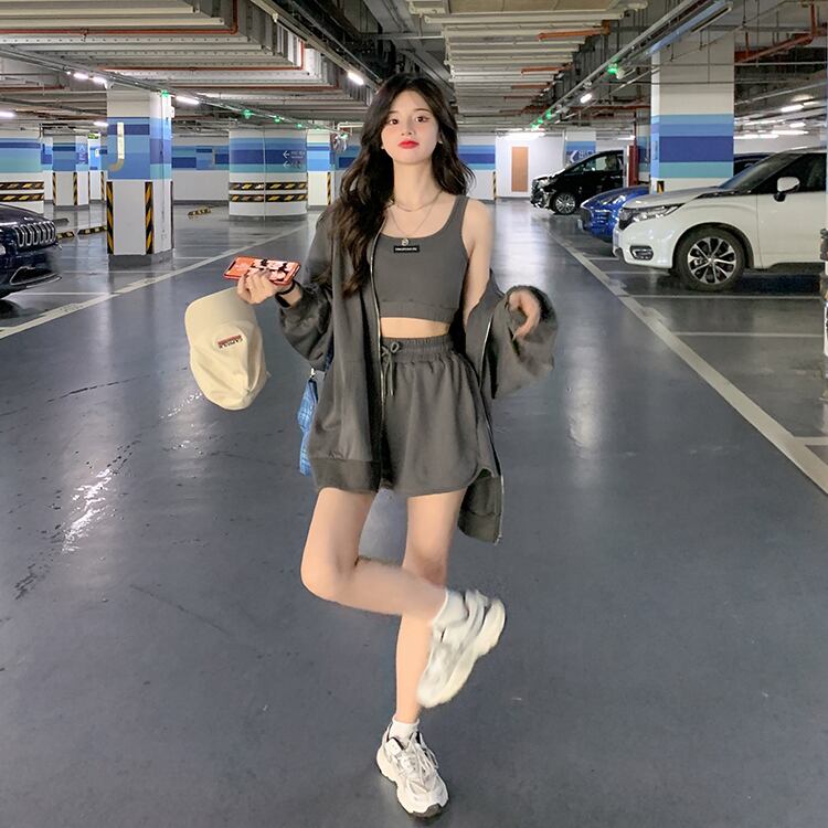 【set】人気を獲得?カジュアル気質満点アウター+キャミソール+ショートパンツ3点セット G13531