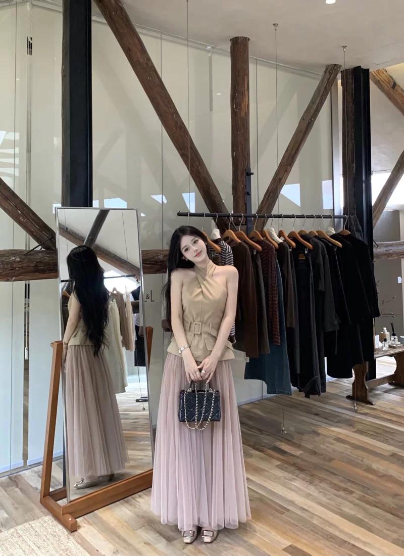 【set】クロスネックトップス×チュールスカートセット Q8456