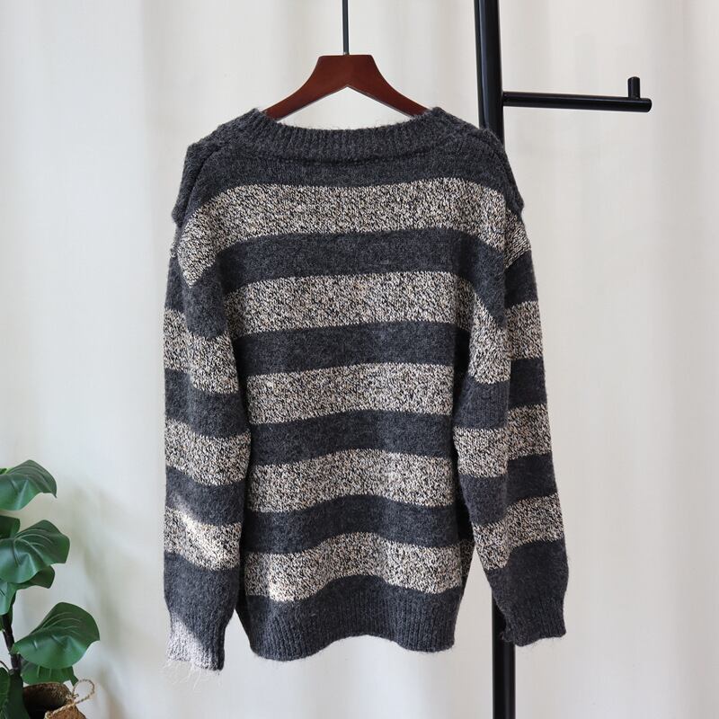 【tops】切り替えボーダー柄ニットセーター　M27831