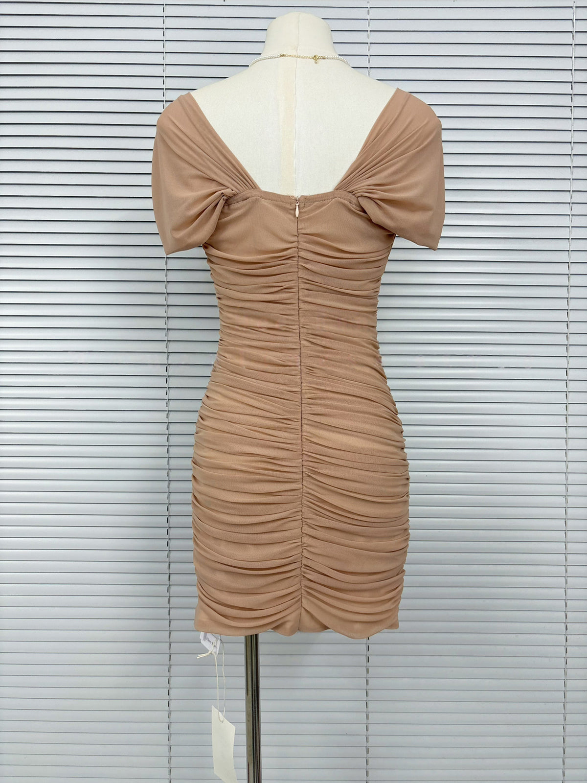 【dress】2WAYストラップギャザーミニワンピース Q8763