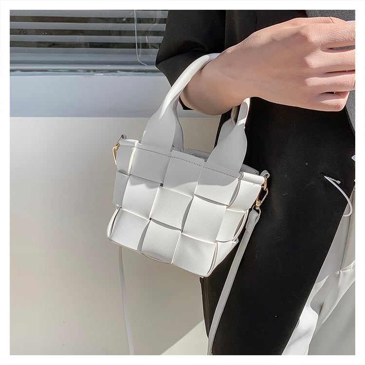 【小物】秋冬新作気質満点ファッション合わせやすい肩掛け斜め掛けバッグ G3582