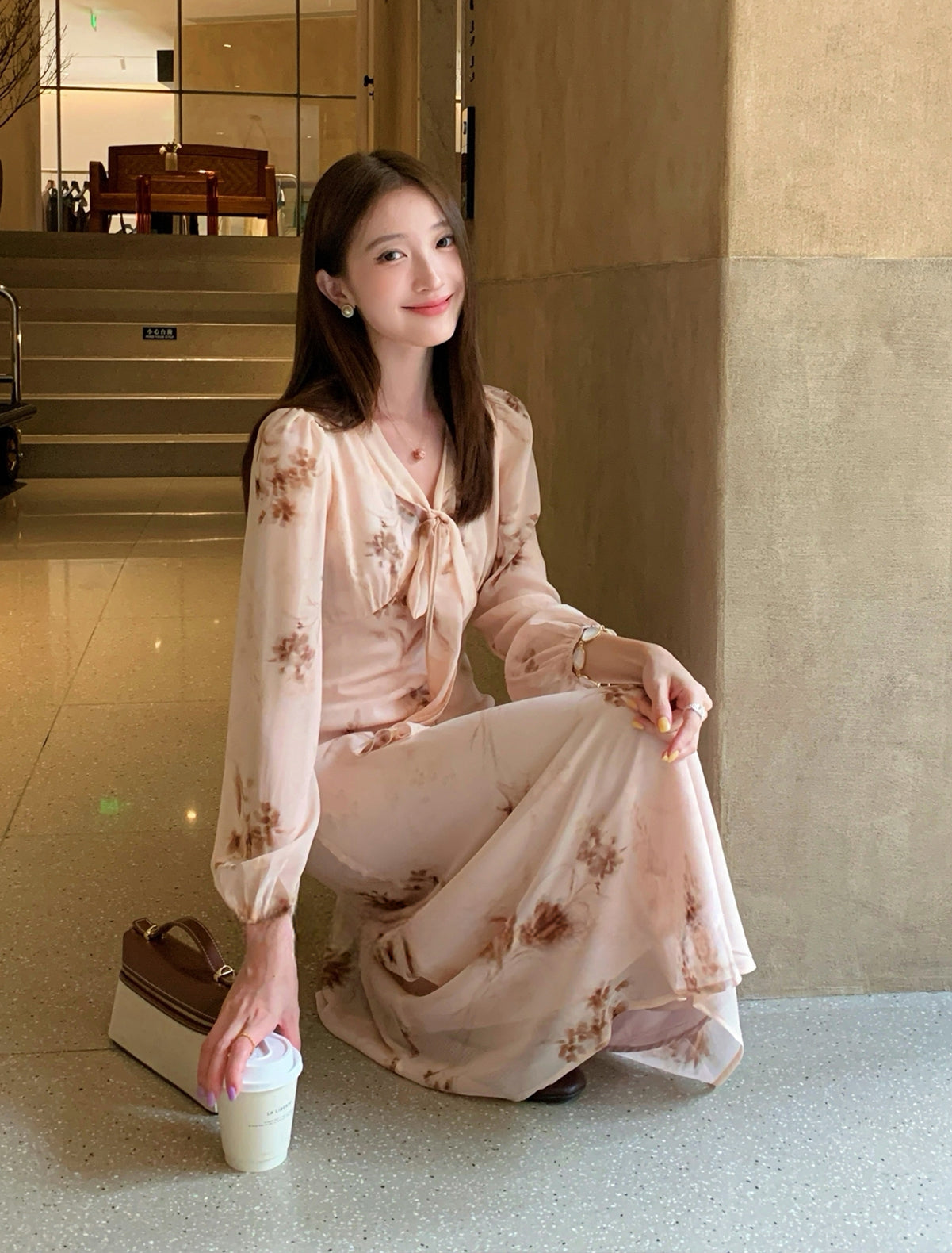 【dress】ボウタイフラワー柄ロングワンピース Q8919