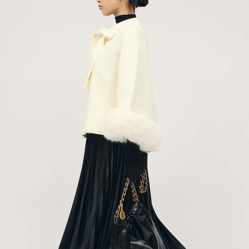 【outer】ファー付きケープ Q7704