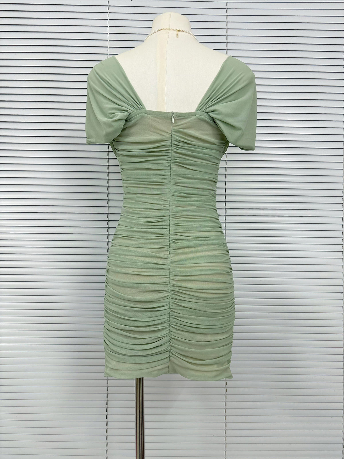 【dress】2WAYストラップギャザーミニワンピース Q8763