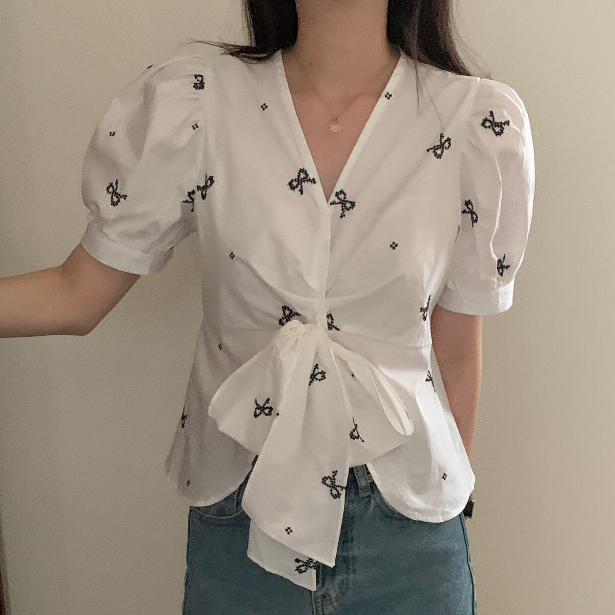 【tops】リボンプリントシャツトップス　M23890